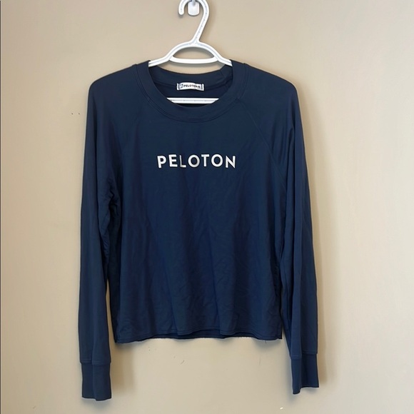 Peloton Long Sleeve Top size M - Picture 1 of 9